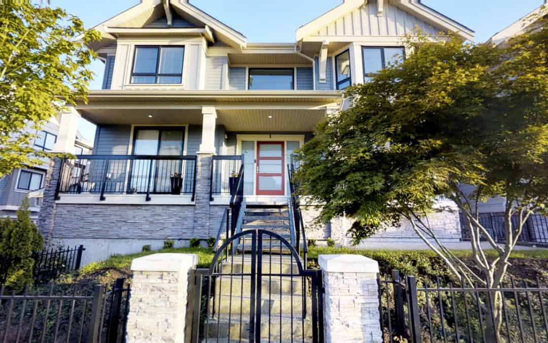 Interior and Exterior Paint Tips: 3 Danger Signs and Solutions